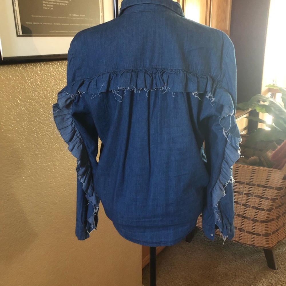 Preloved Zara ruffle back jean shirt size L